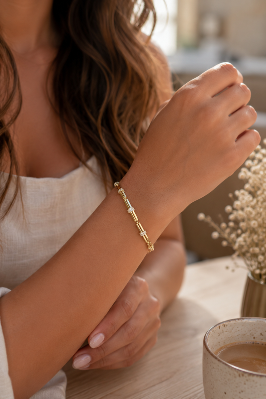 Elara Bar Bracelet